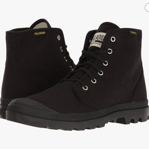 Palladium Pampa Hi Originale in Black/Black